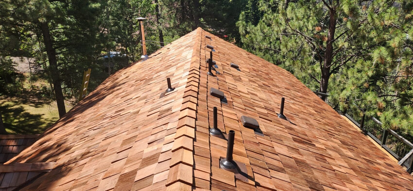 New Wooden shingle roof